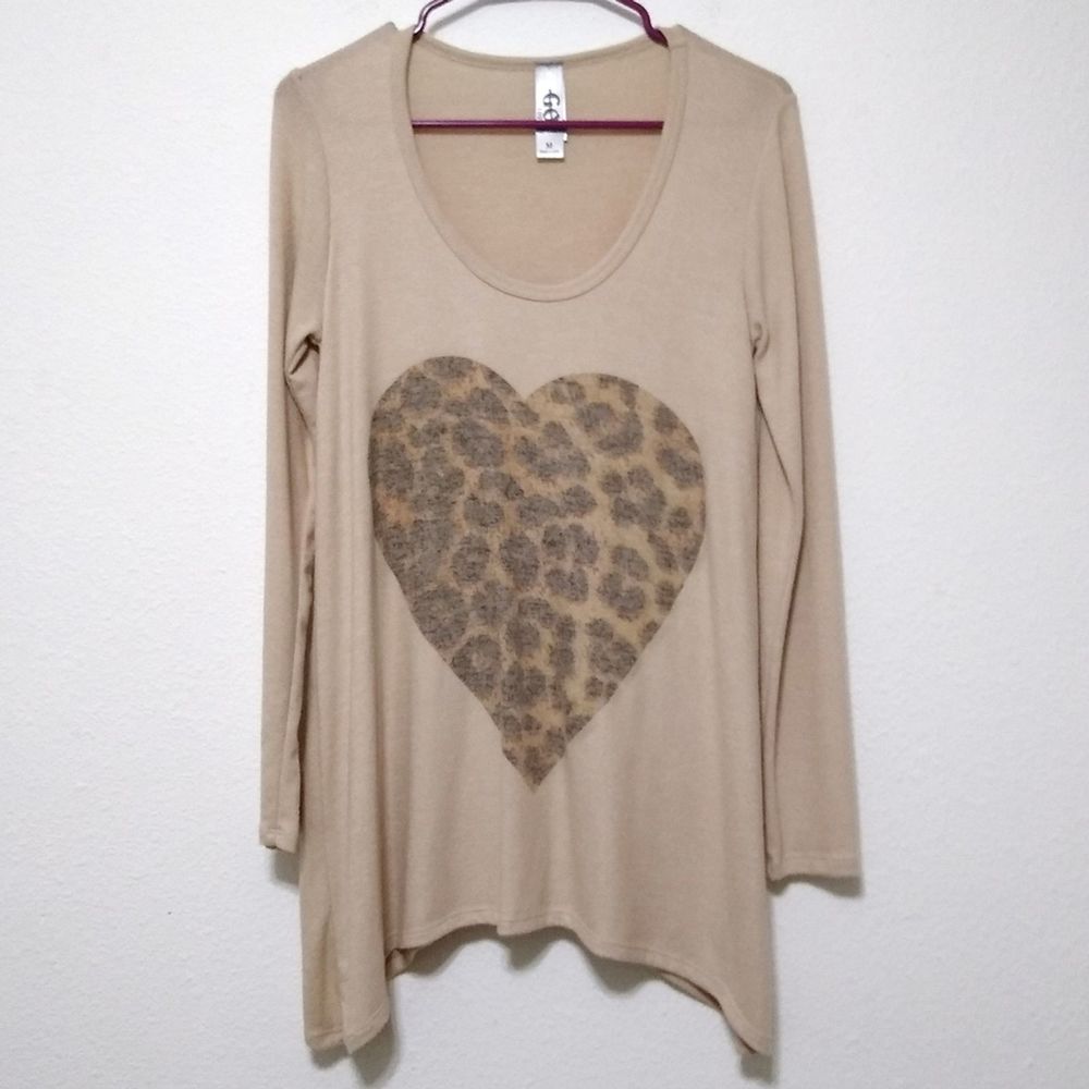 Go Couture animal print heart asymmetric tunic